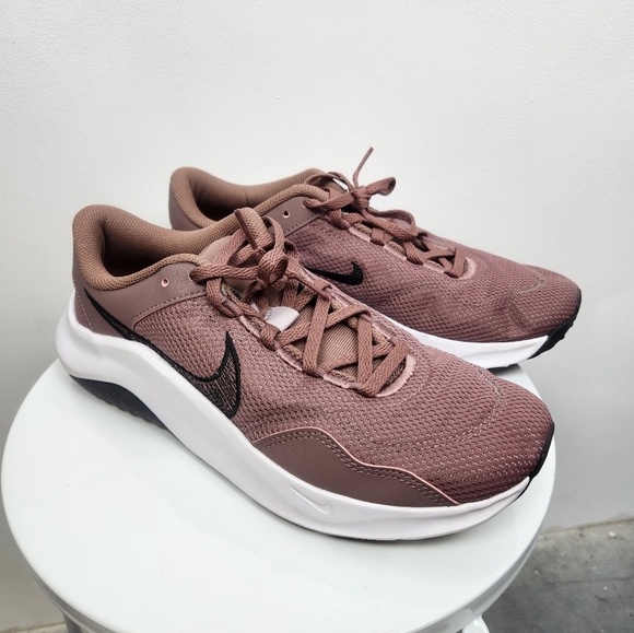 Nike Womens Legend Essential Running Shoes Mauve Size 9.5 - Picture 3 of 6